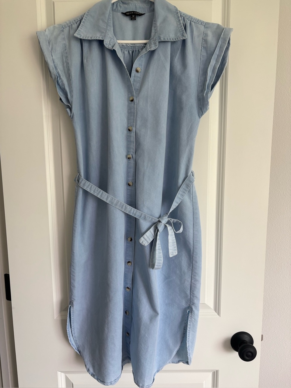 Style Envy Denim dress with tie - Medium